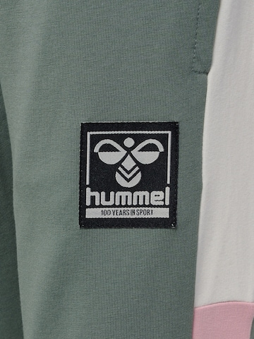 Hummel Tapered Broek 'Palomi' in Groen