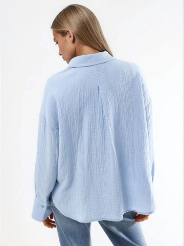 Busem Shirt in Blue