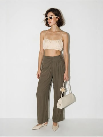 Pantalon 'Hose' Bianco Lucci en vert : devant