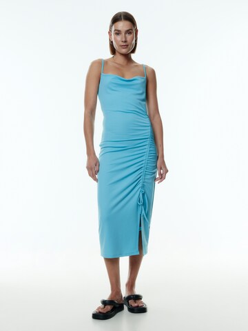 Robe 'Glenn' EDITED en bleu