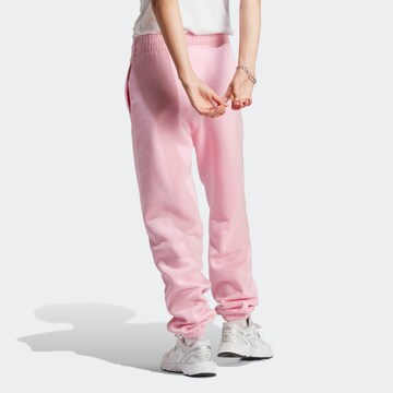 Tapered Pantaloni 'Essentials Fleece' de la ADIDAS ORIGINALS pe roz