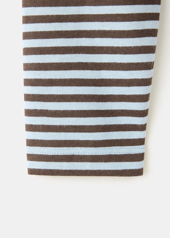 MANGO KIDS T-shirt i blå