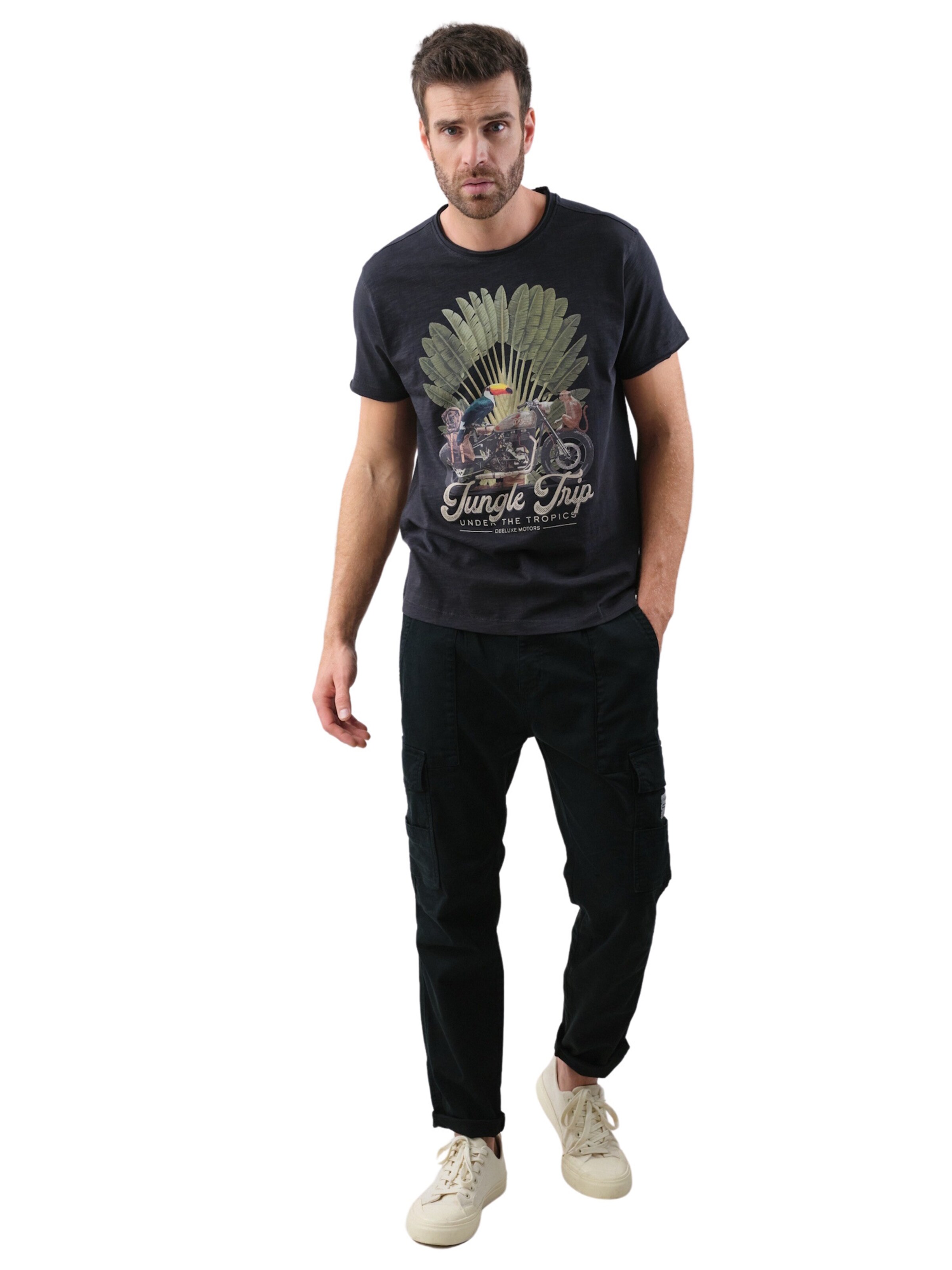 Deeluxe Bluser & t-shirts 'Aventura' i grå