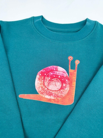 MelaDi Sweatshirt 'Rote Schnecke'‌‌‌‌‌ in Grün