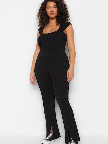 Trendyol Curve - Acampanado Pantalón en negro