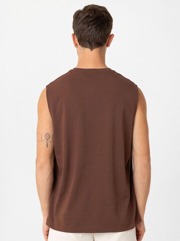 T-Shirt 'Alderson' Antioch en marron