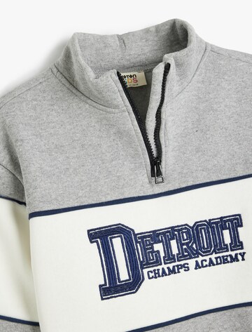 Koton Sweatshirt in Grau