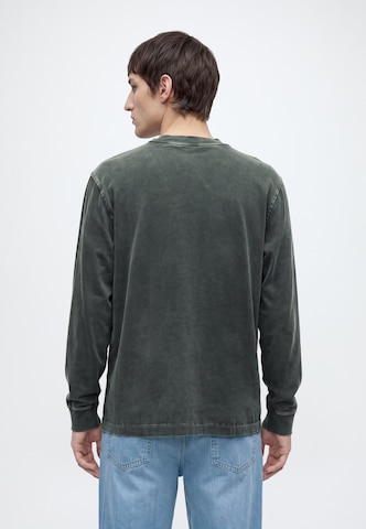 T-Shirt Abercrombie & Fitch en vert : derrière