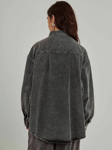 Camicia da donna 'Caddie' di NORR in grigio