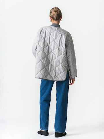TEESHOPPEN Übergangsjacken ' Quilted ' in Grau