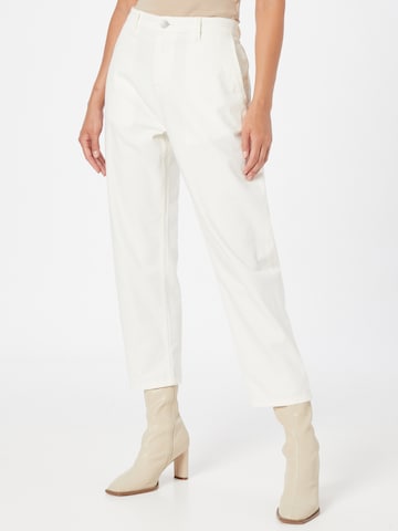 KnowledgeCotton Apparel Loose fit Trousers 'CALLA' in White: front