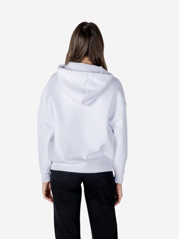 ARMANI EXCHANGE Sweatshirt in Wit