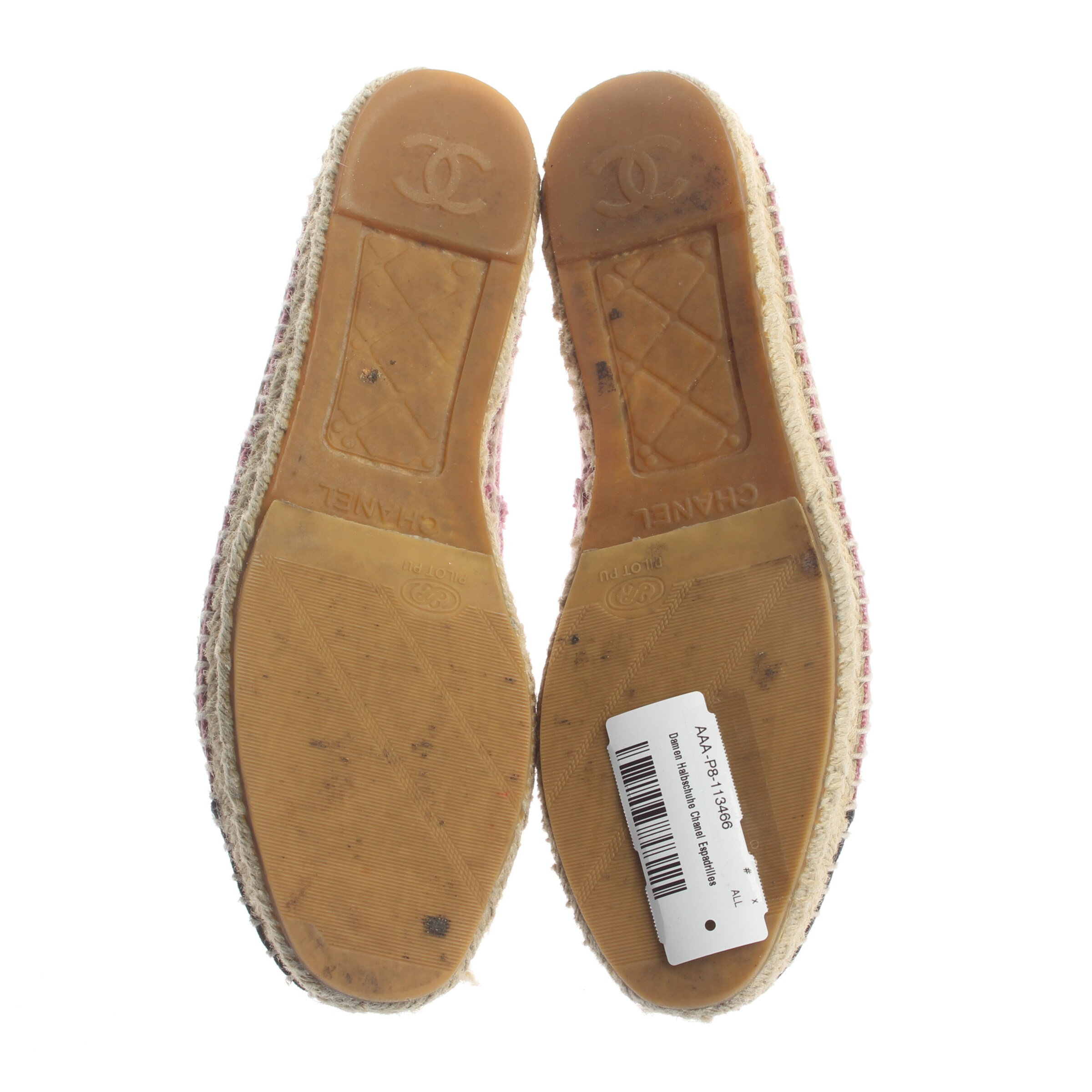 CHANEL Flats & Loafers in 39 in Grey