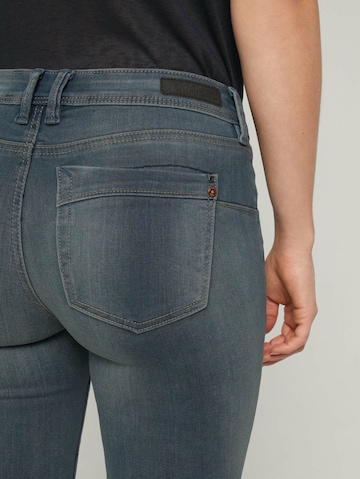 TOM TAILOR DENIM Skinny Jeans 'Jona' i blå