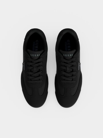 GUESS - Zapatillas deportivas bajas 'DASPER' en negro