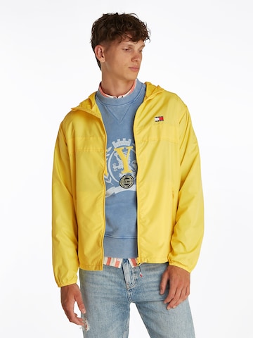 Tommy Jeans Tussenjas 'CHICAGO' in Geel: voorkant