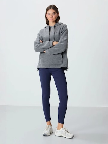 Tommy Life Sweatshirt in Grey