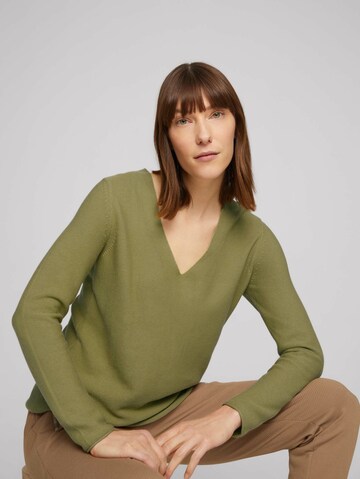 TOM TAILOR Sweater in Green