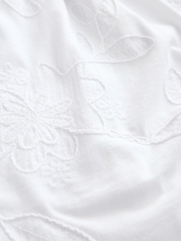 Next - regular Pantalón en blanco