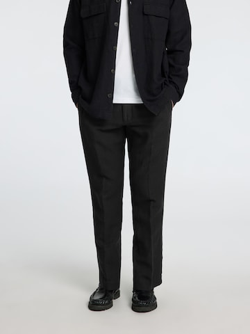 SELECTED - regular Pantalón de pinzas 'SLH196-Leroy' en negro: frente