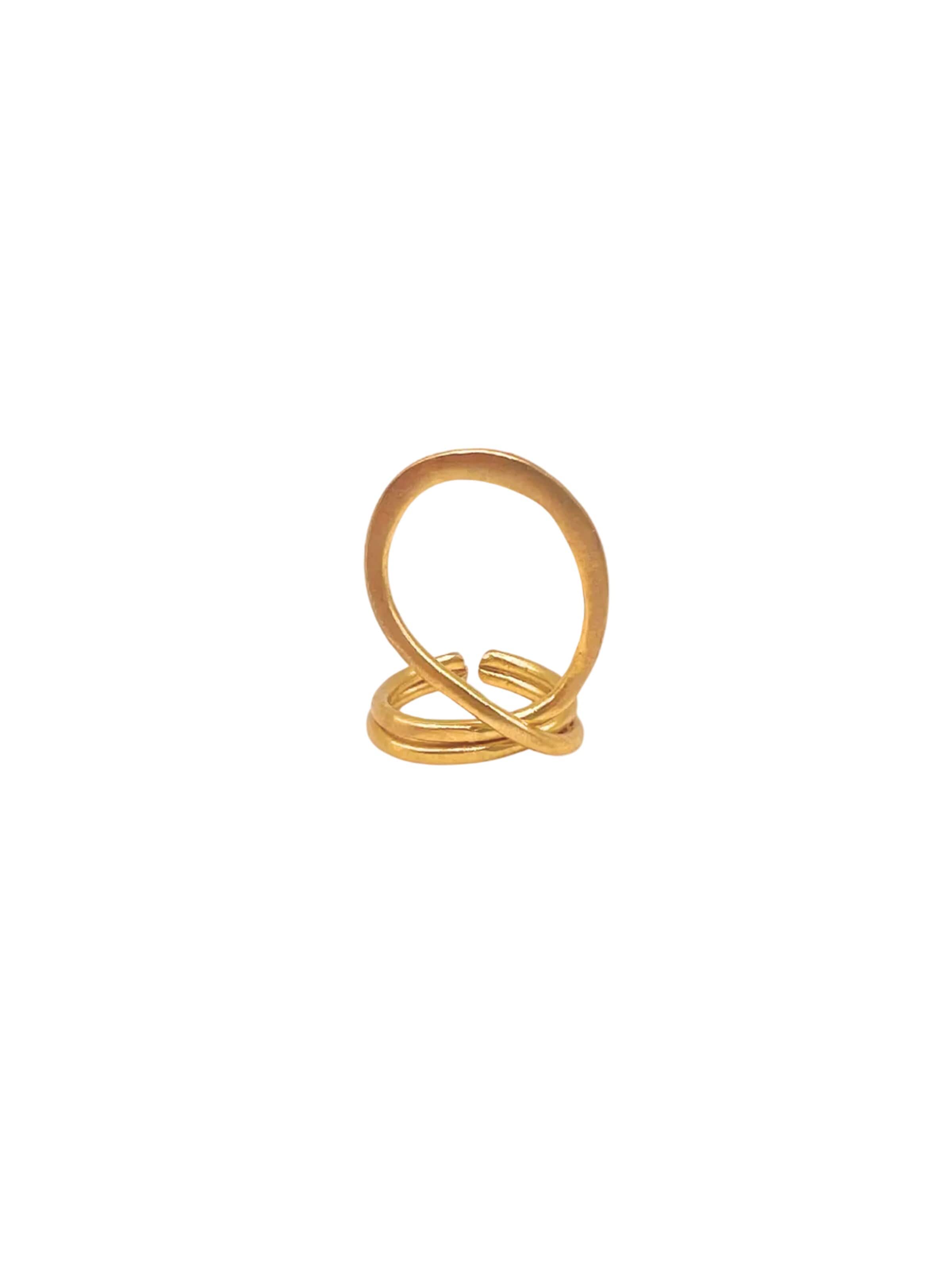 Les Reines Ring 'The Linéa' in Gold: front