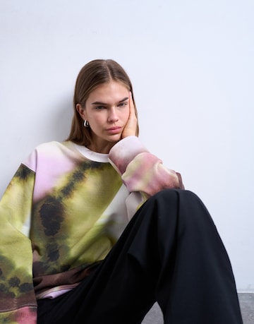 TOPSHOP Суичър 'CINDY' в розово