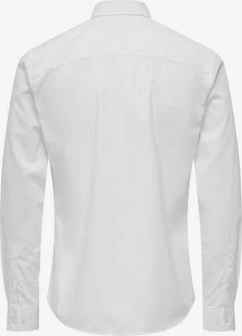 Coupe slim Chemise 'SKY' Only & Sons en blanc