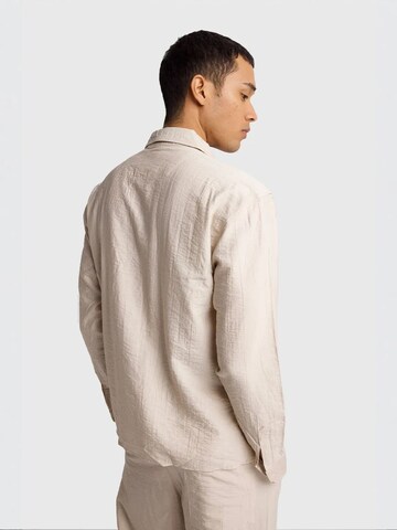 Coupe regular Chemise Giesto en beige