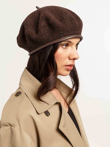 LOEVENICH Beanie in Brown