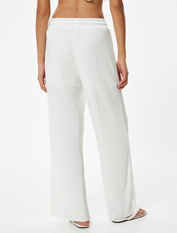 Koton Regular Hose in Weiß