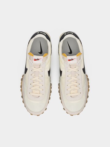 bēšs Nike Sportswear Zemie brīvā laika apavi 'Waffle Racer'