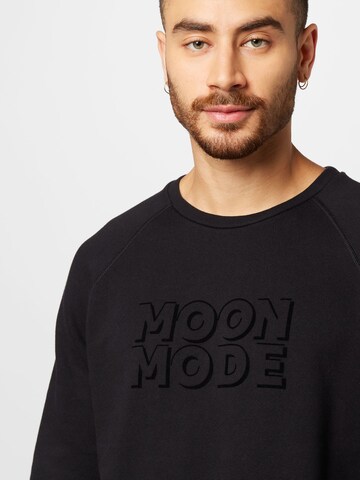 Brava Fabrics - Sweatshirt 'Moon Mode' em preto