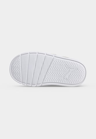 Baskets 'Courtflex V3' PUMA en blanc
