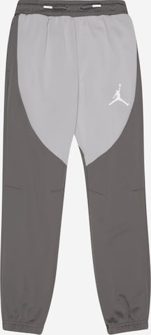 Regular Pantalon de sport Jordan en gris : devant