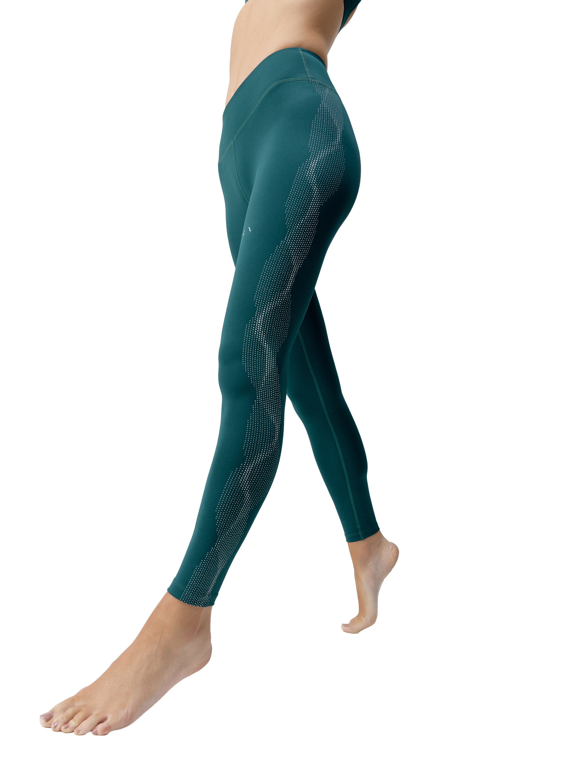 Born Living Yoga Skinny Leggings 'Kishi' in Groen