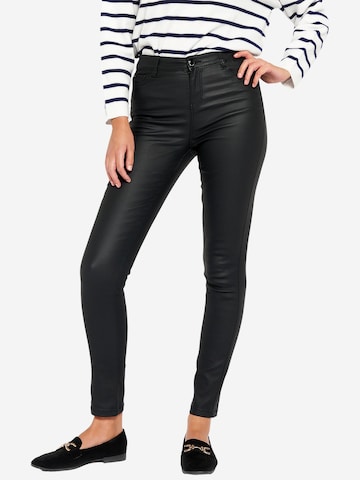 LolaLiza Slim fit Trousers in Black: front