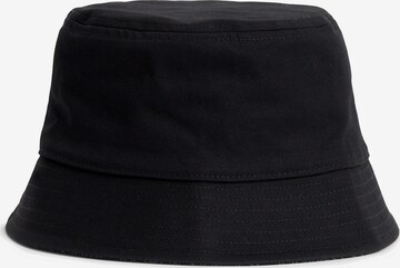 Calvin Klein Hat in Black