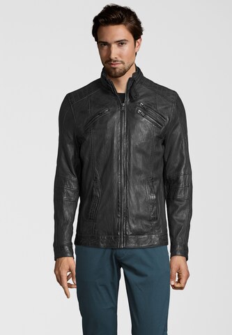 CAPITANO Between-Season Jacket in Black: front