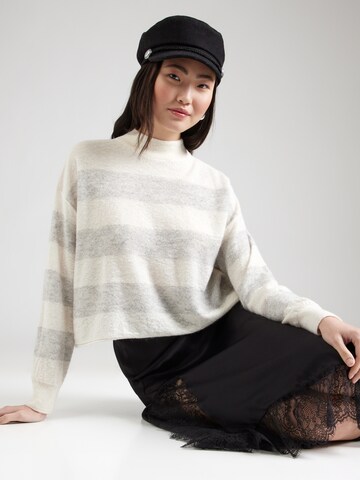 Pull-over 'MATHISA 10' DRYKORN en blanc : devant