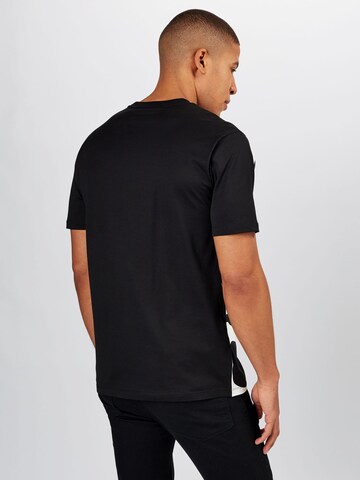 Tricou 'DAWS211' de la HUGO pe negru