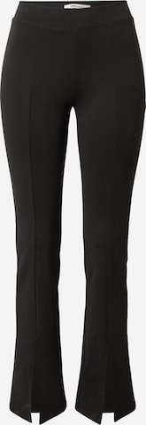 Flared Pantaloni 'Paige' di ONLY in nero: frontale