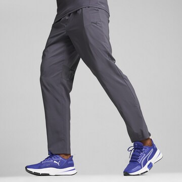 PUMA Regular Broek in Grijs