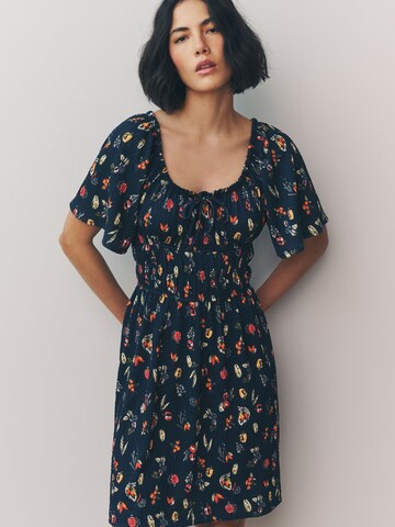 Robe Next en noir