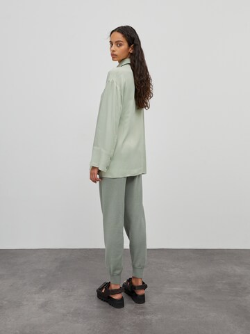 EDITED Tapered Παντελόνι σε πράσινο