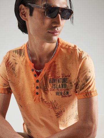 CAMP DAVID Bluser & t-shirts i orange