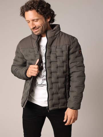 Deeluxe Tussenjas 'Nick' in Bruin: voorkant