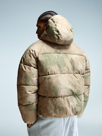Giacca di mezza stagione di Bershka in verde