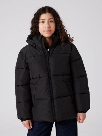 TWO SOON Jacke in Schwarz: Vorderseite