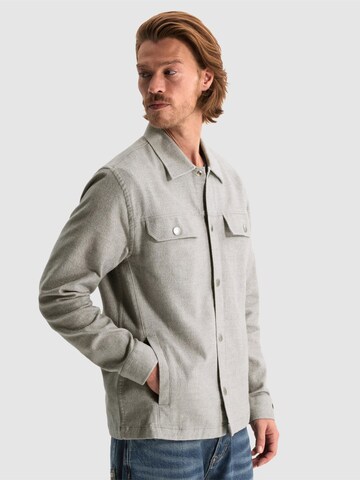 CAST IRON Regular fit Skjorta 'Overshirt with flap pockets and press button closure' i grå