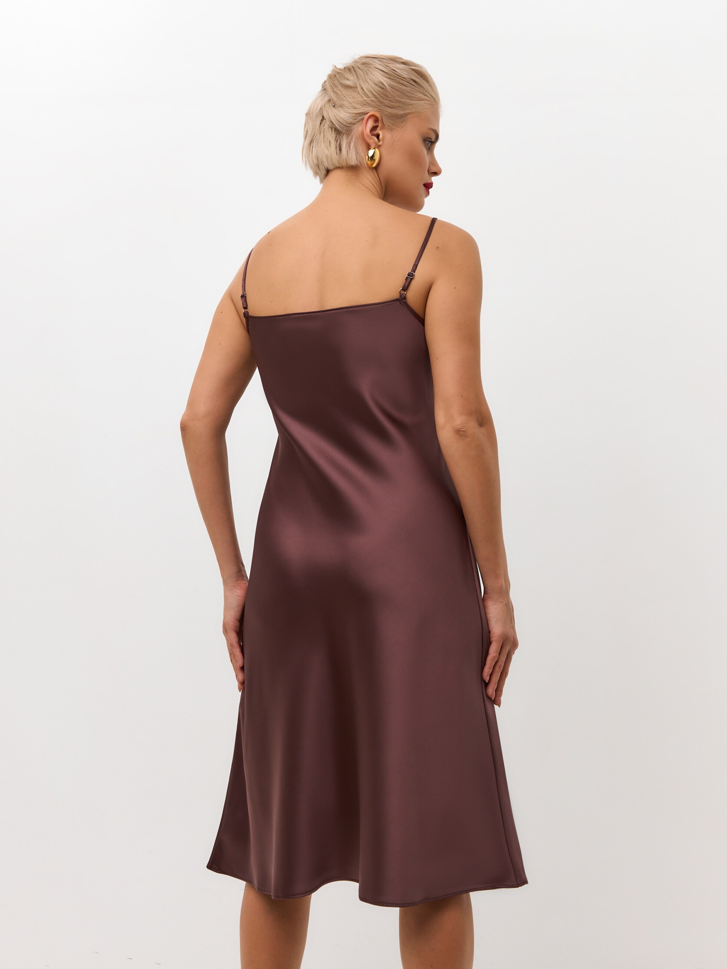Serena Silueta Obleka 'Below the knee satin slip dress 'Grace'' | rjava barva